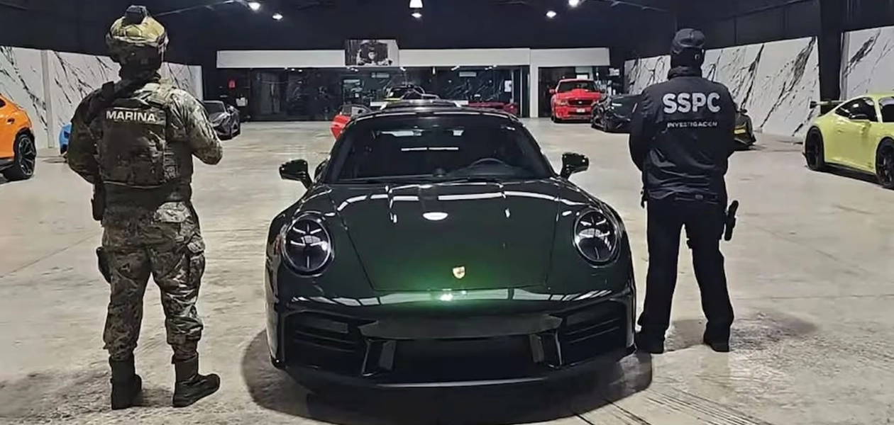 'Difunto' con carros de lujo