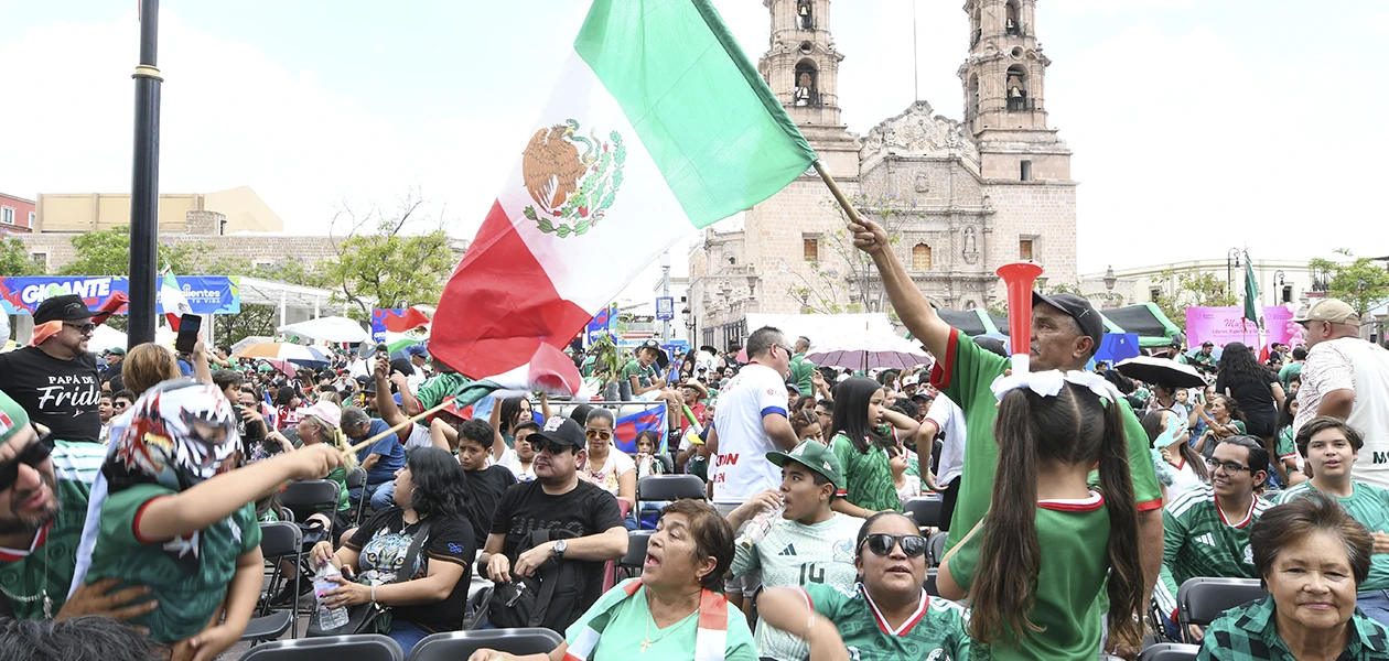 Euforia total por la victoria de la Selección Mexicana
