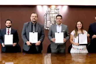 Firman convenio de colaboración Municipio y CDHEA