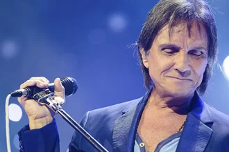 Hospitalizan a Roberto Carlos para una cirugía de vesícula