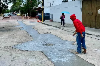 Impulsa Leo rehabilitación de alcantarillado sanitario en el fraccionamiento Arboledas