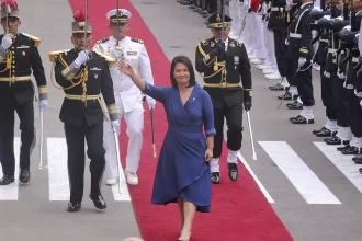 Keiko Fujimori asume la Presidencia de Perú