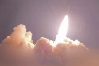Lanza Estados Unidos intensos ataques sobre Irán; reportan daños