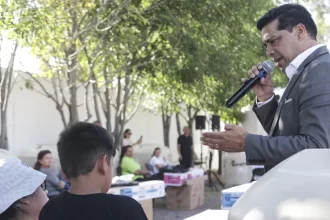 Leo entrega de subsidios de la estrategia La Ciudad de tu Vida