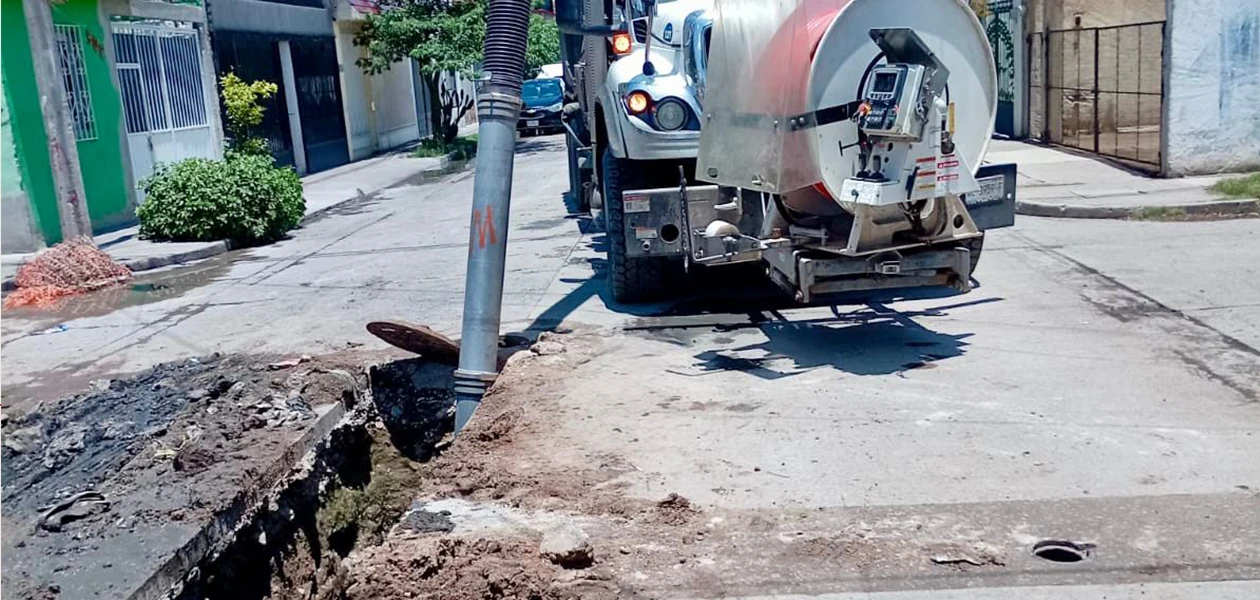 Leo fortalece servicio de alcantarillado sanitario