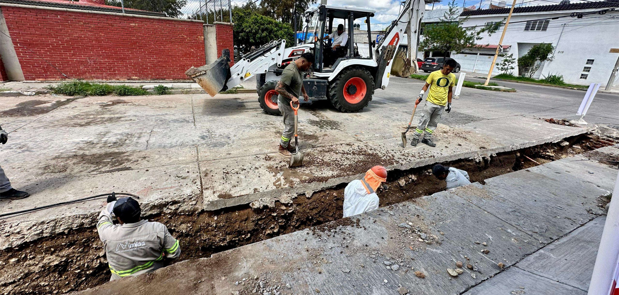 Leo mejora la red de alcantarillado sanitario en Lomas de Santa Anita