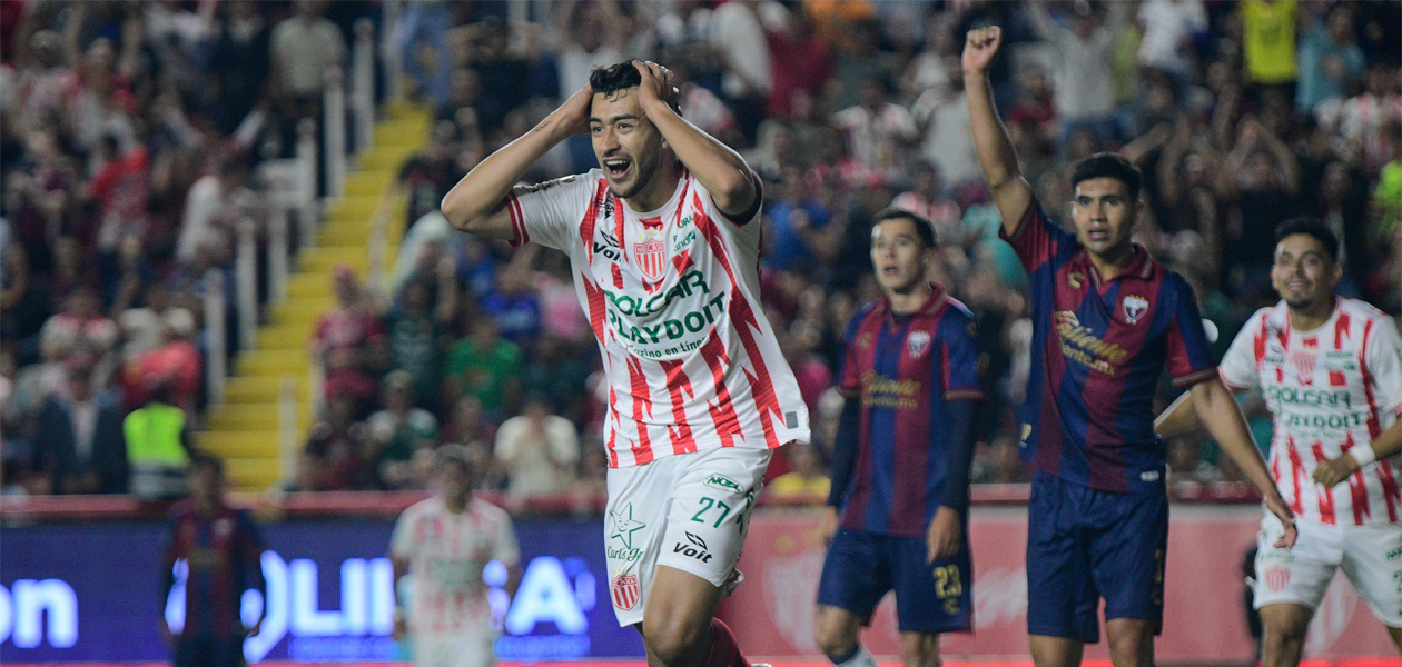 Necaxa remonta ante Atlante y gana 2-1