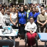 Otorga DIF Estatal máquinas de coser a hidrocálidos en situación marginal