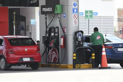 Pemex coloca en lista negra a trece gasolineras locales