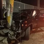 Poste detiene loca carrera de borracho