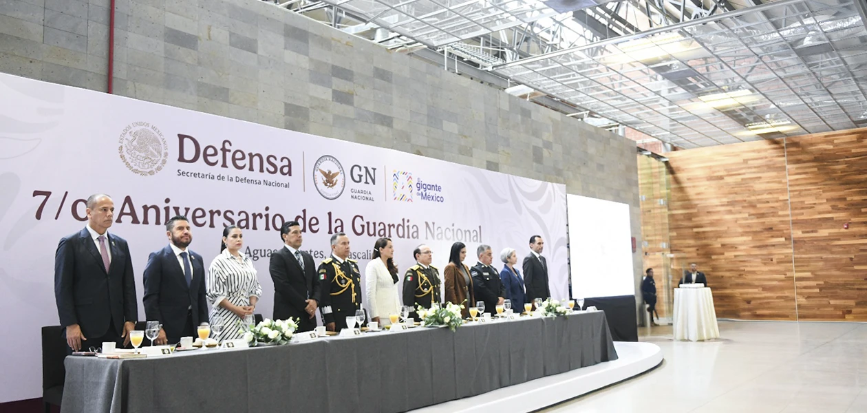 Preside Tere ceremonia del séptimo aniversario de la Guardia Nacional