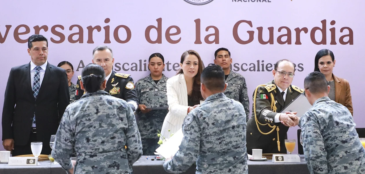 Preside Tere ceremonia del séptimo aniversario de la Guardia Nacional