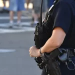 Presiona ICE a migrantes detenidos para 'autodeportarse'