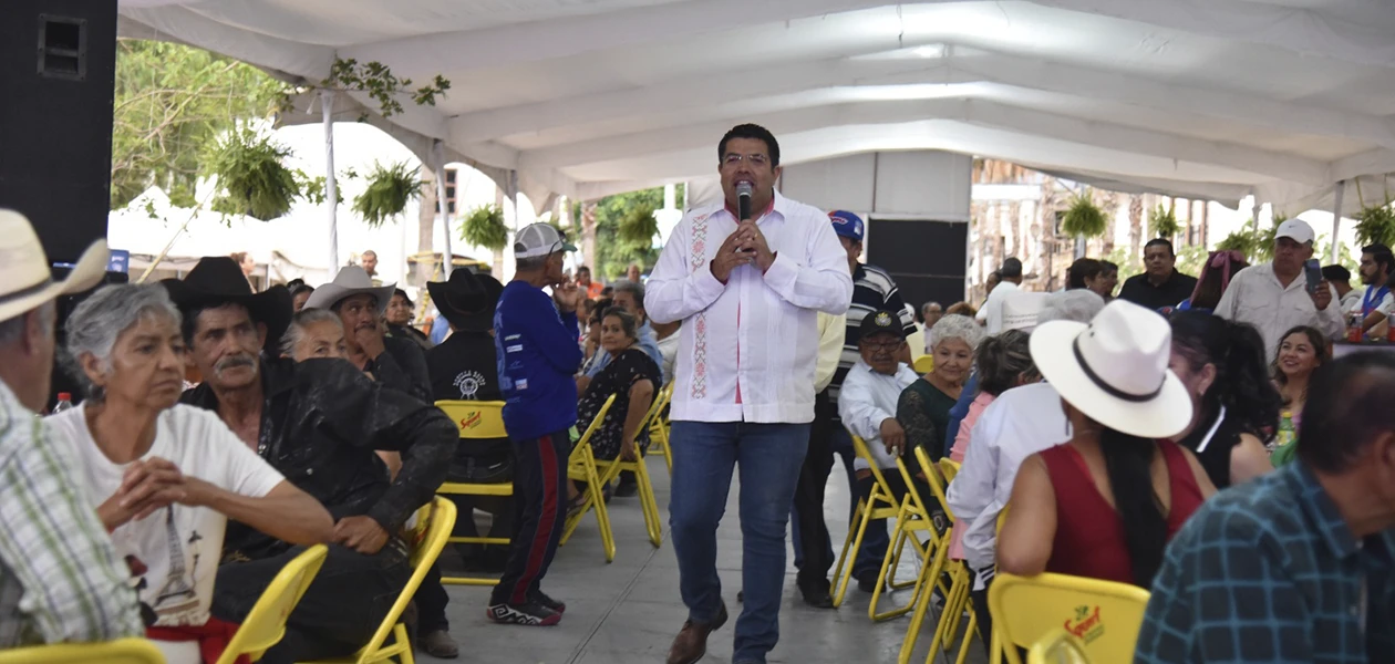 Privilegian a adultos mayores y niños en Feria de los Chicahuales
