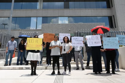 Protestan en el PJF del Estado; denuncian atropellos