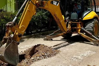 Rehabilita Leo sistema de agua potable en Torres de San Francisco