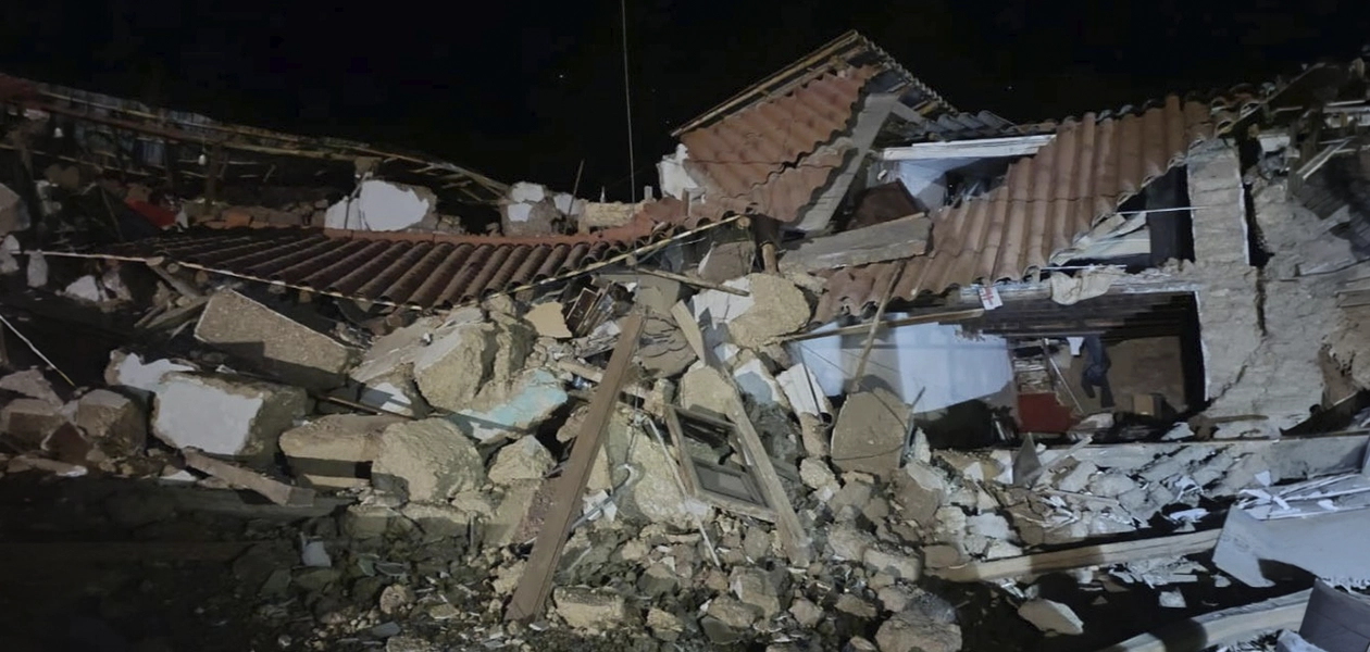 Sacude sismo a Perú 5 muertos y 25 lesionados