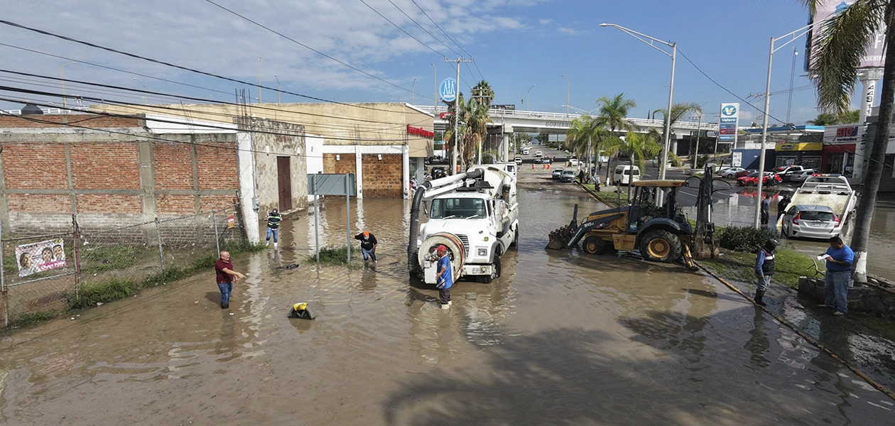 Sin personas lesionadas, atiende Jesús María afectaciones por las torrenciales tormentas