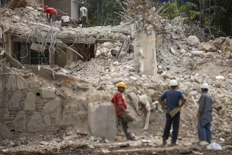 Suben a 3,899 los muertos tras el doble terremoto en Venezuela