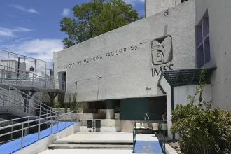Suben de tono agresiones contra personal del IMSS