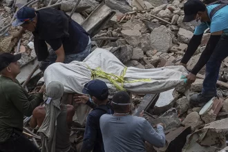 Suman casi 2 mil muertos en Venezuela