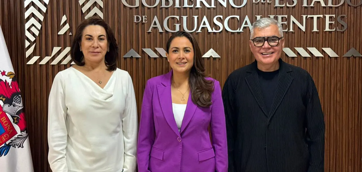 Tere Jiménez logra 100 mil nuevas becas para estudiantes de Aguascalientes