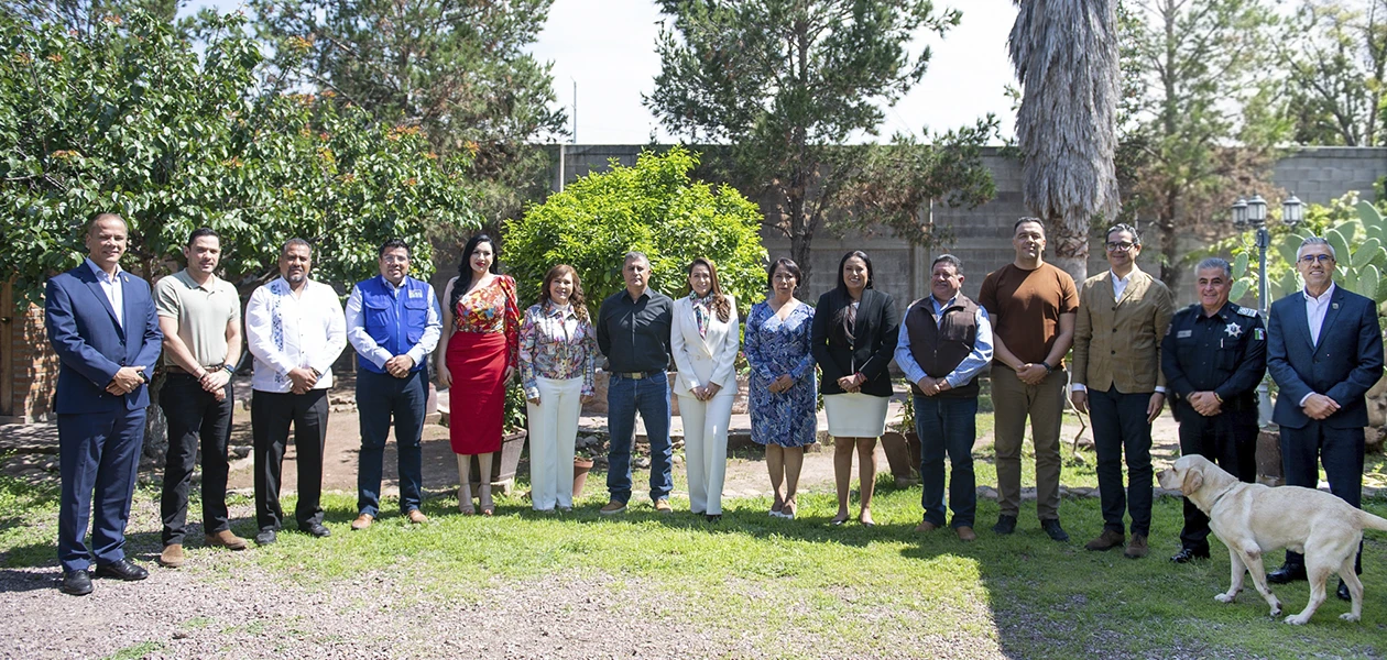 Tere encabeza reunión con los alcaldes y reitera su disposición de impulsar el desarrollo de municipios