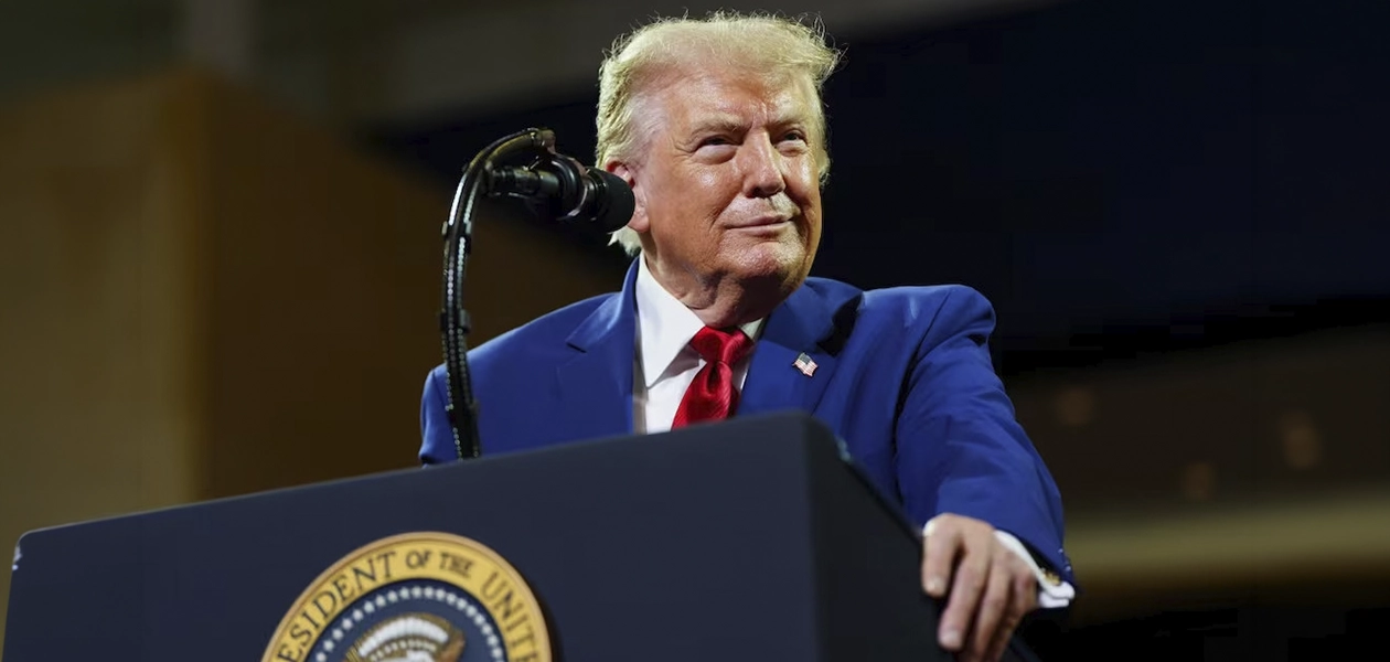 Trump presume salida de empresas de 'Mejijo'