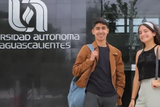 UAA otorga becas a más de 3 mil estudiantes con inversión de 24 mdp