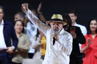 A sus 80, Lula busca seguir en el poder