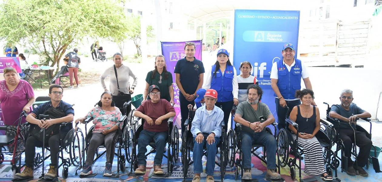 Acerca el DIF Brigada Médica a Villa Juárez