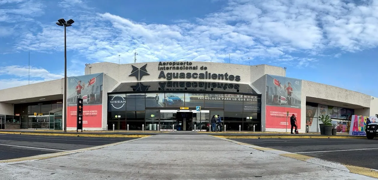 Aeropuerto tuvo números rojos hasta marzo; en abril se recupera