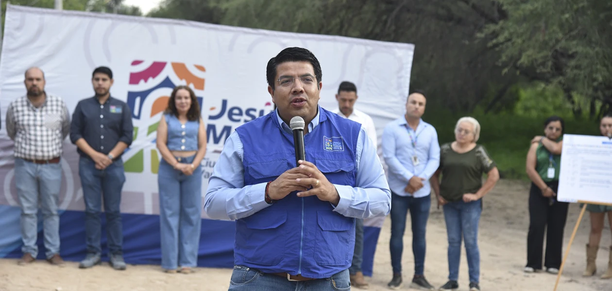 Arranca César medina más obras en Jesús María