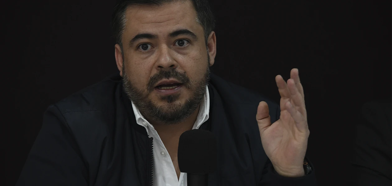 Arropa MORENA a su legislador tras pelear con Mancilla