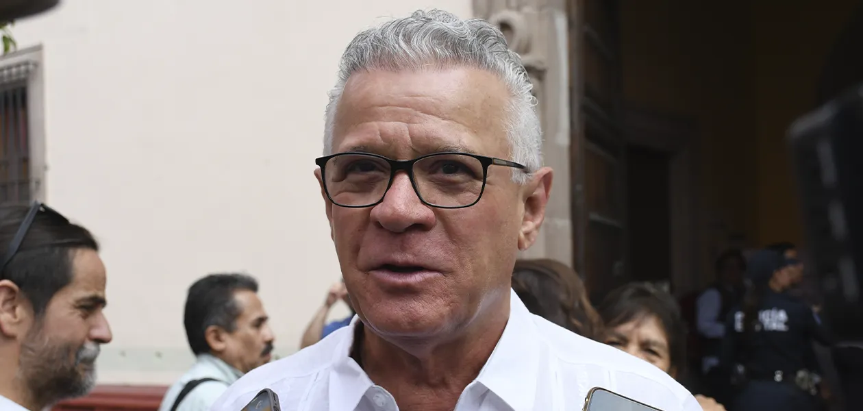 Coincide Paquín con el Obispo