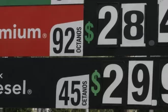 Diesel llegó a $30 y Premium a $28.50