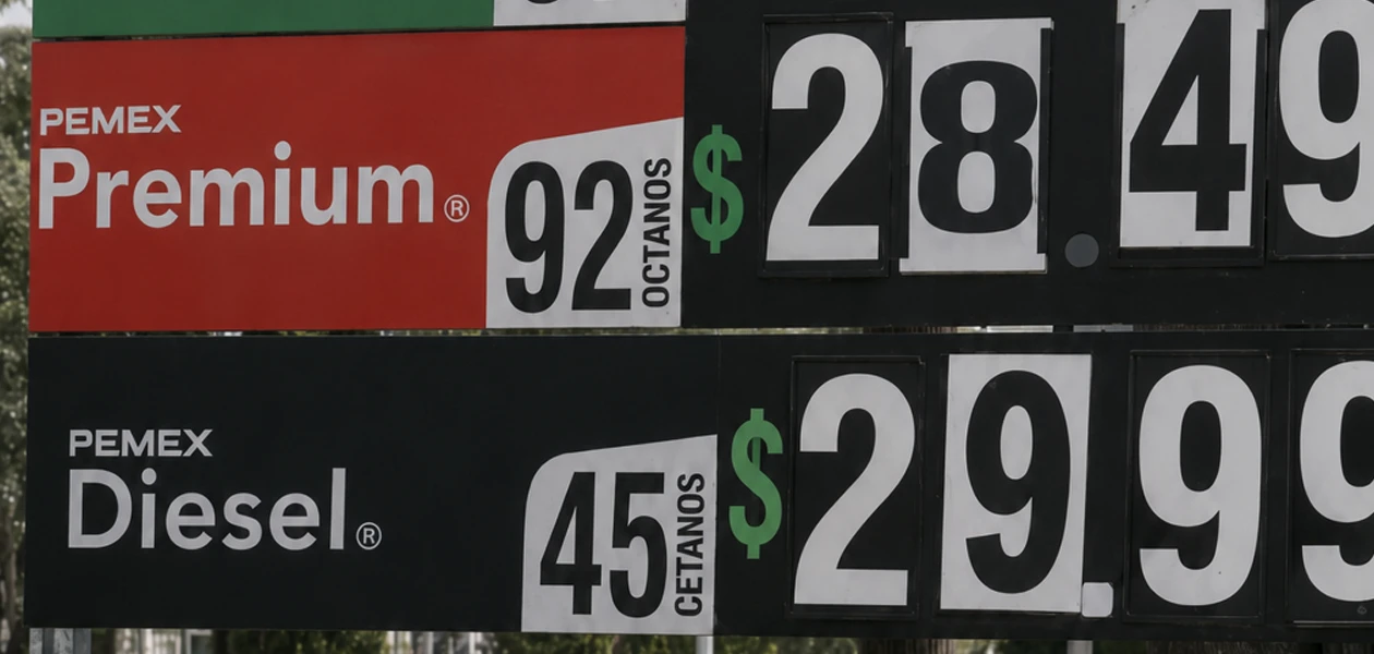 Diesel llegó a $30 y Premium a $28.50
