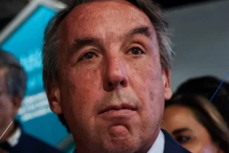Emilio Azcárraga se pronuncia a favor del ascenso y descenso