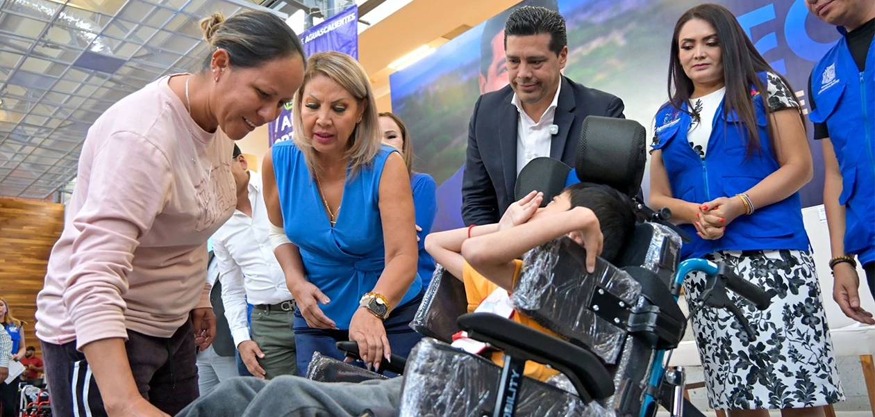Entrega Municipio aparatos ortopédicos