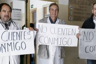 Especialistas del IMSS se ampararían contra aborto