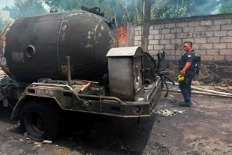 Explosión de pipa de gas deja al menos 20 lesionados en Cuernavaca