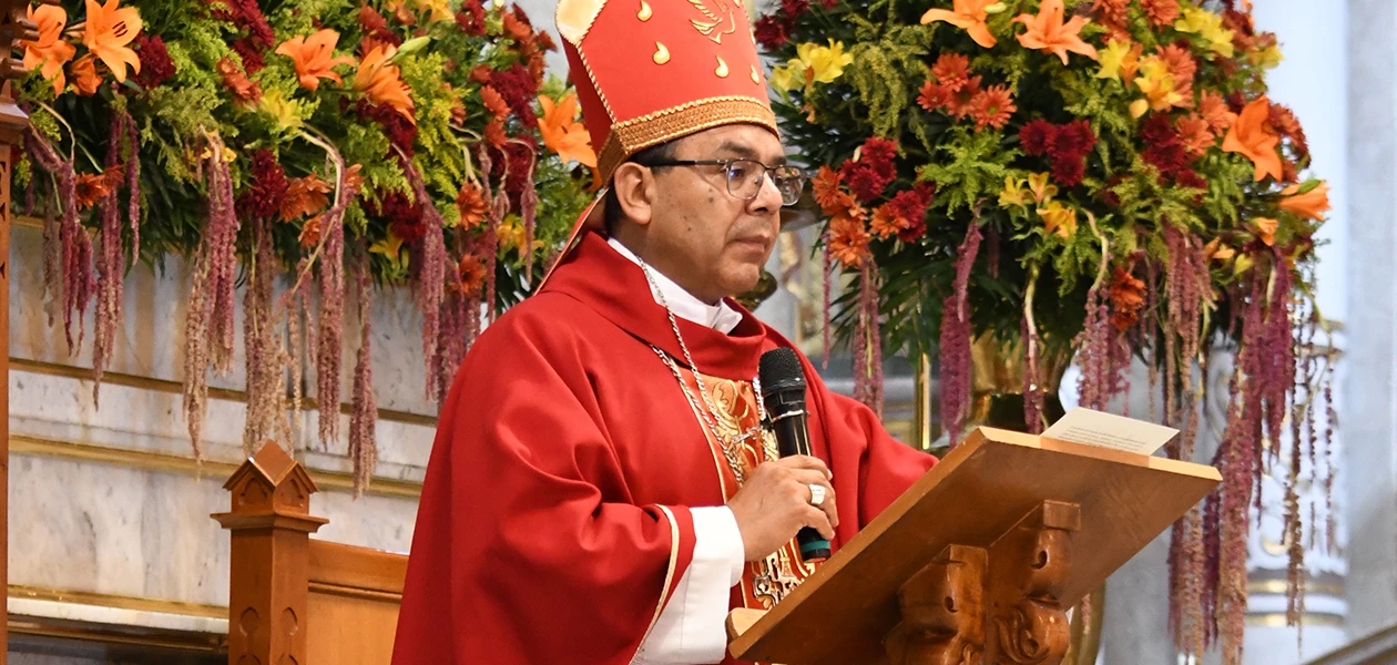 Expulsa la diócesis al padre Porfirio Galindo