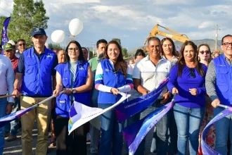 Gobernadora da banderazo a la ampliación y rehabilitación de la carretera estatal 43 en El Llano, de Los Conos hasta Palo Alto