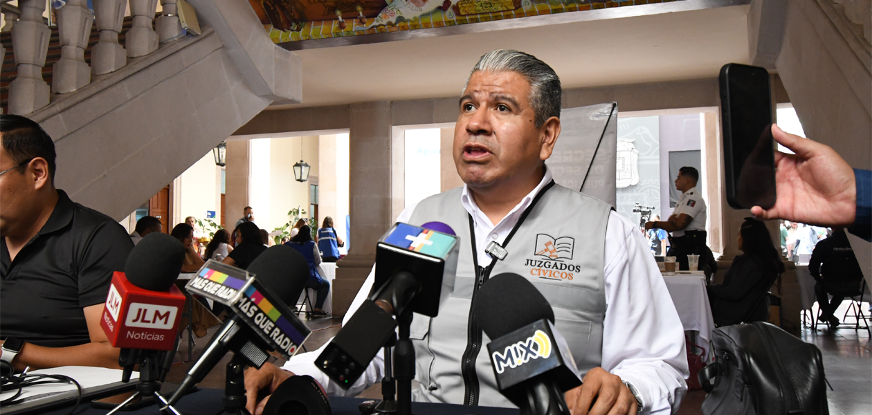 Hasta un 40% de detenidos llegan intoxicados y violentos al C4: Moisés de Luna