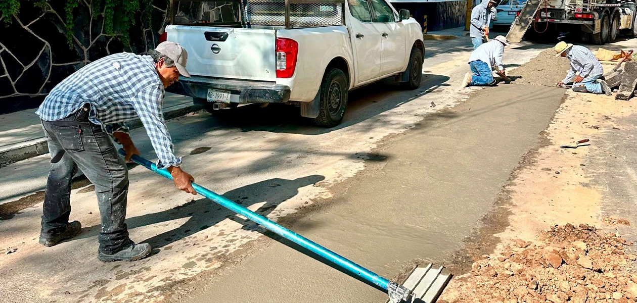 Impulsa Leo renovación de alcantarillado sanitario