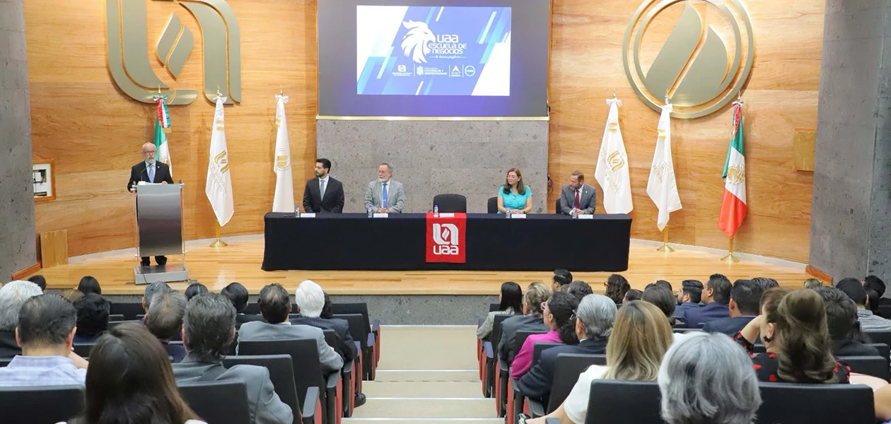 Inicia la Autónoma este semestre con nuevas tecnologías