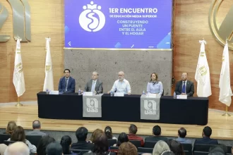 Jóvenes necesitan buena orientación