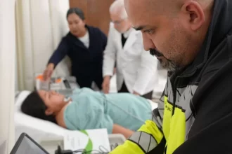 Gobierno de Aguascalientes entrega vales de hemodiálisis a 131 pacientes renales