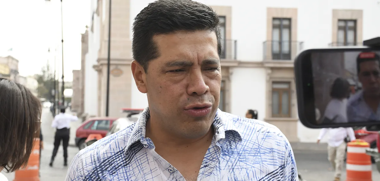 Leo Montañez lidera operativo de limpieza en la FNSM 2026
