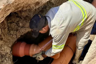 Leo Montañez fortalece la red de alcantarillado en la colonia San Marcos